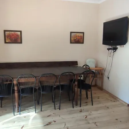 Guest house Arnika Tatariv
