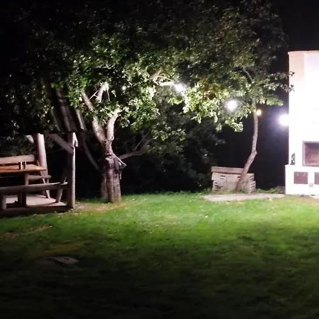 Arnika Guest house Tatariv