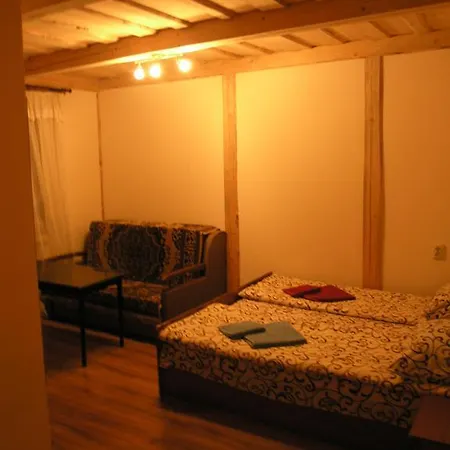 Pensión Arnika 3*